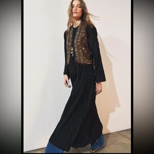 Zara limited edition ZW COLLECTION
EMBROIDERED DRESS WITH BEADS